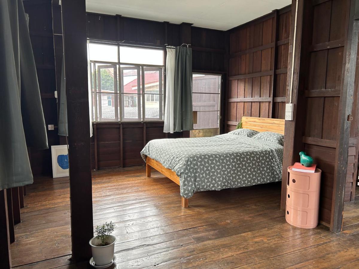 Cozy Villa In Chiangmai Old Town Csiangmaj Kültér fotó